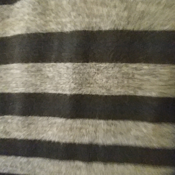 Julia - Picture 2 of 2